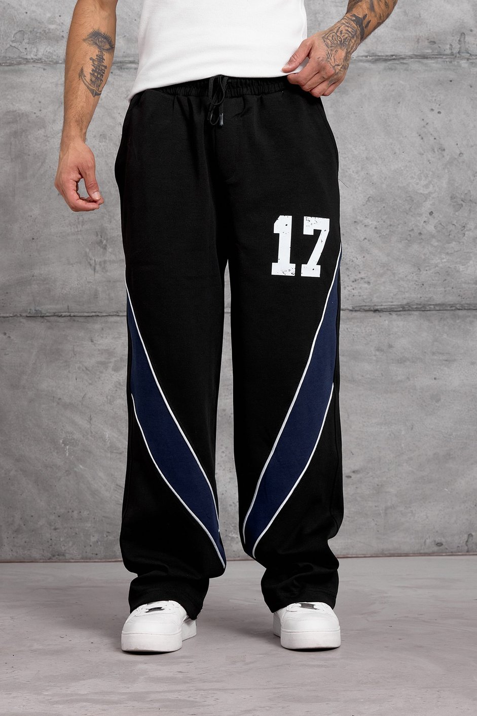 Siyah ŞERİTLİ 17 RAKAM BAGGY EŞOFMAN ALTI