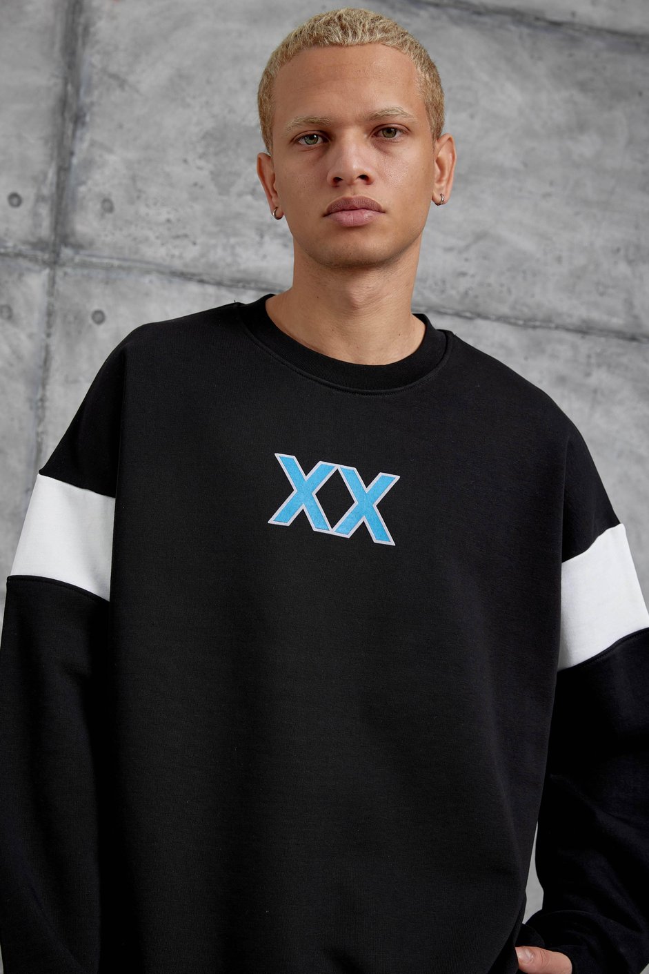 Siyah XX BASKILI SWEATSHIRT