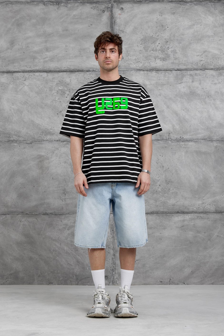 Siyah Y269 Baskılı ve Çizgili Oversize Tshirt