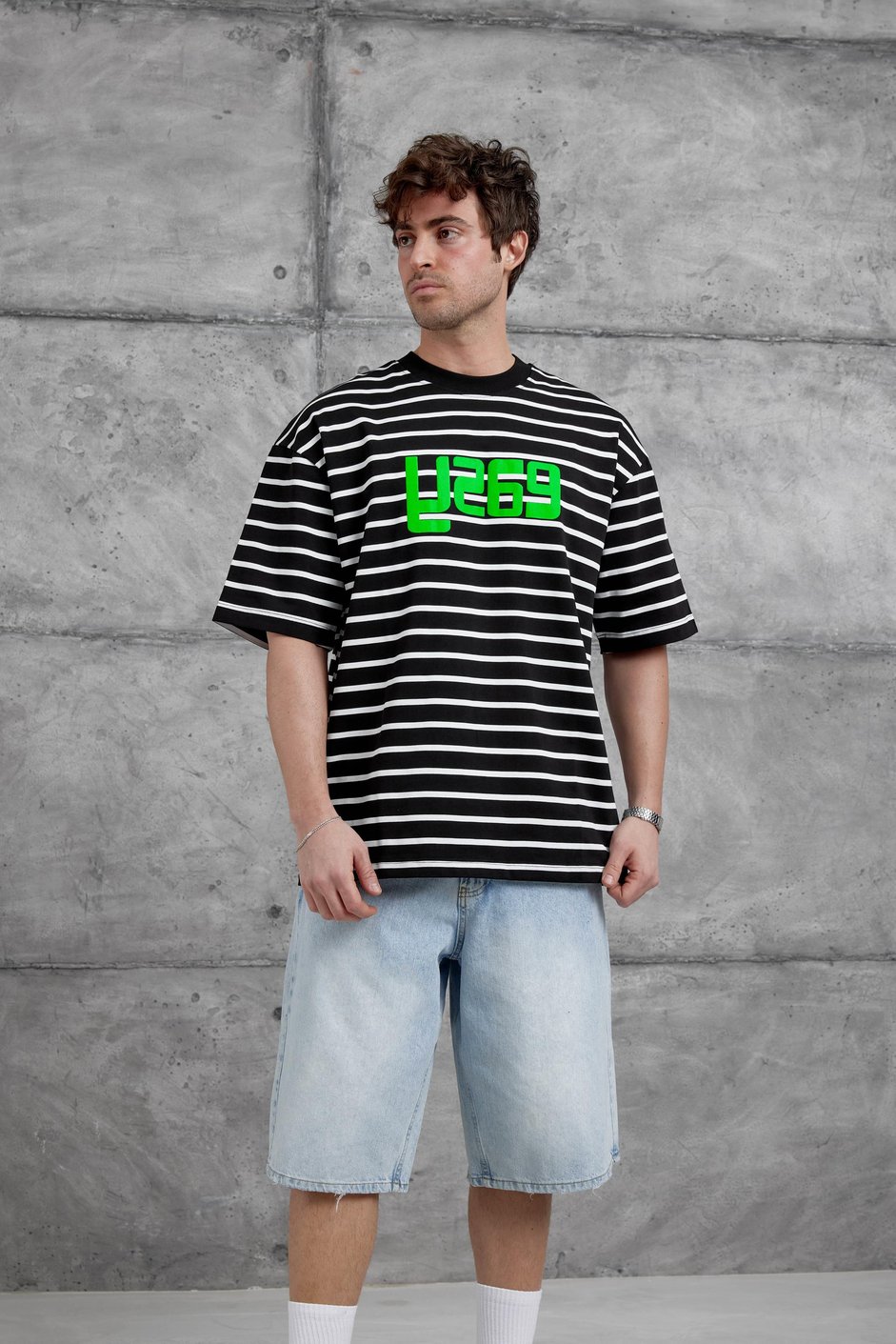 Siyah Y269 Baskılı ve Çizgili Oversize Tshirt