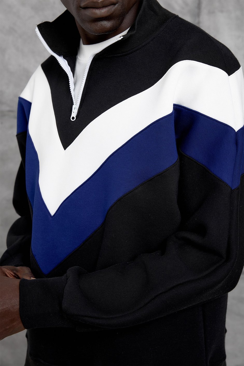 Siyah YARIM FERMUAR ŞARDONLU SWEATSHIRT