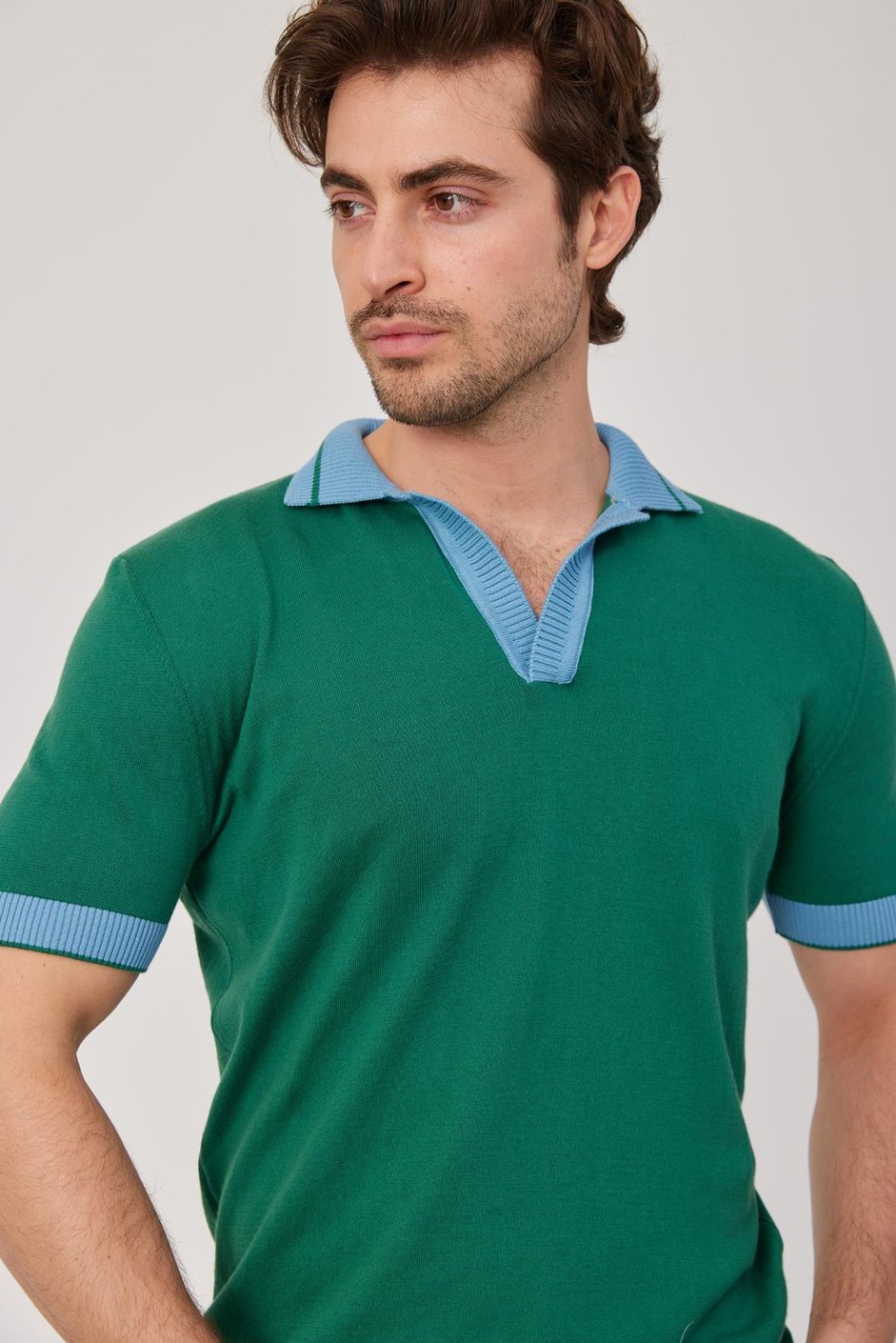 Yakası Çizgili Triko Kumaş Mavi Yeşil Tshirt