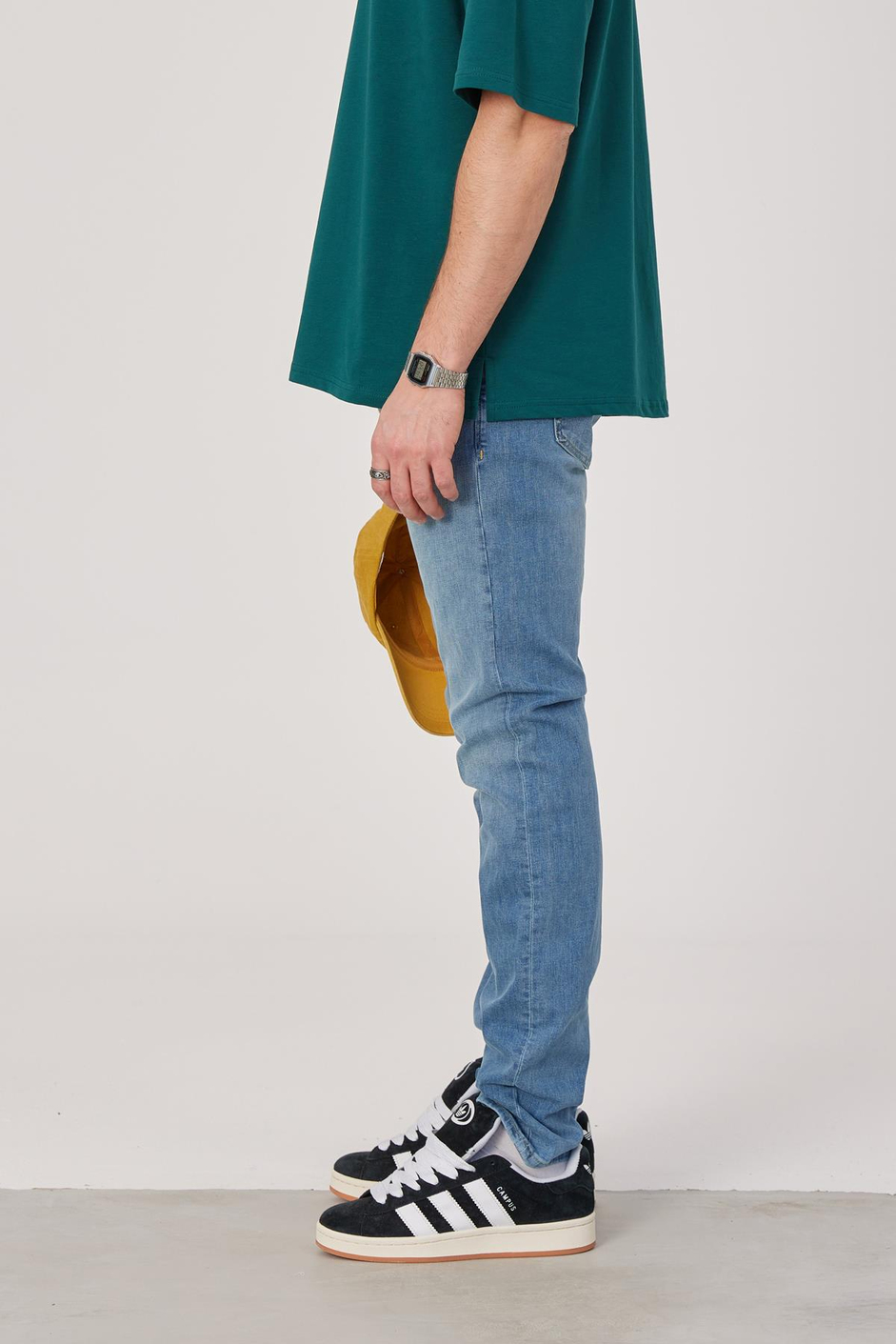15738 Slim Mavi Jean