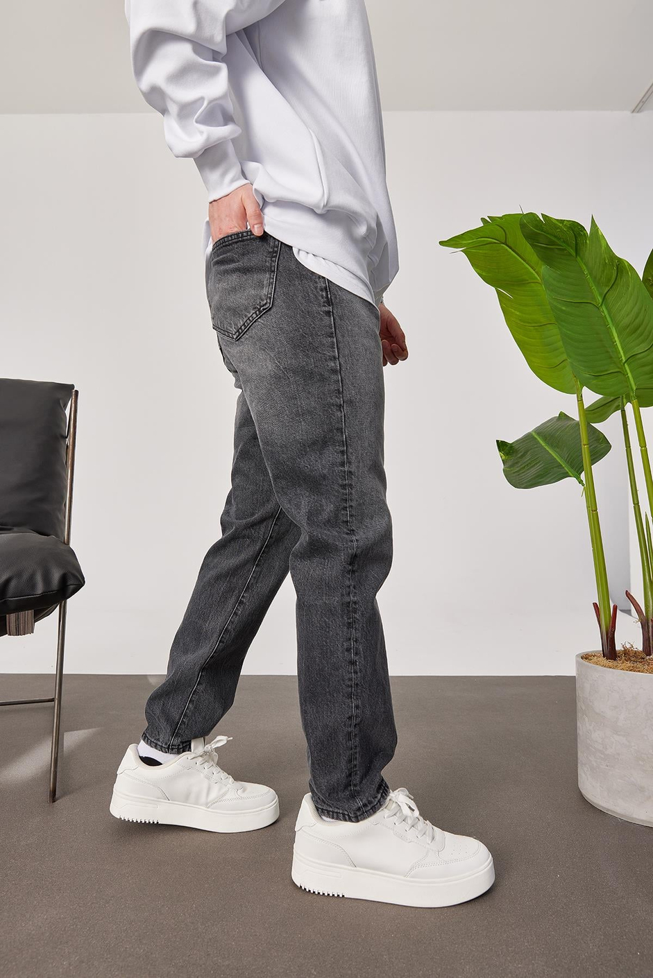 15846 Taşlamalı Füme Jean