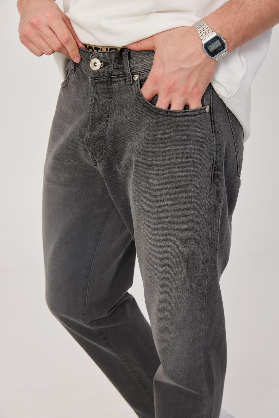15872 Boyfriend Taşlamalı Füme Jean