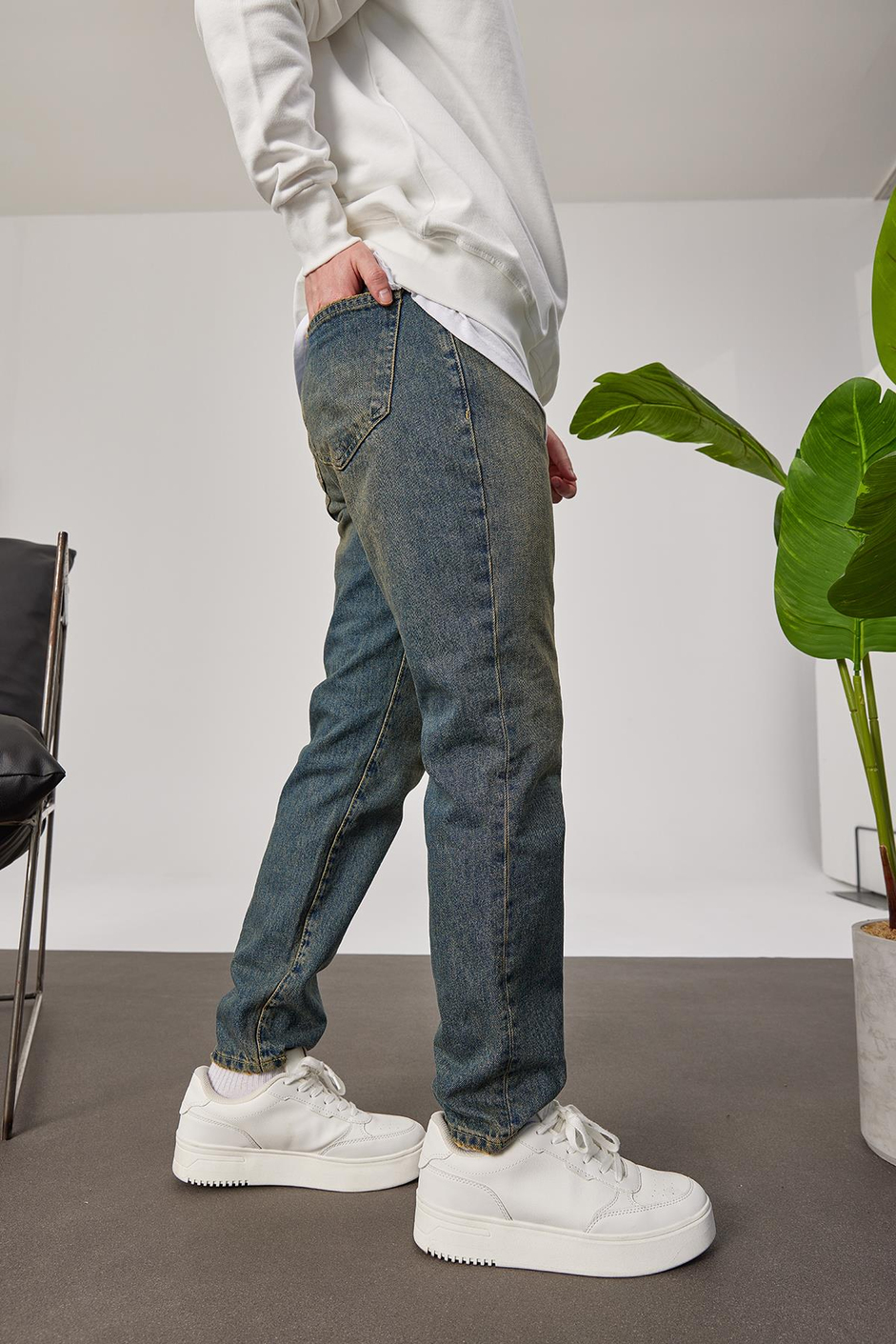 15912 Eskitme Detaylı Jean