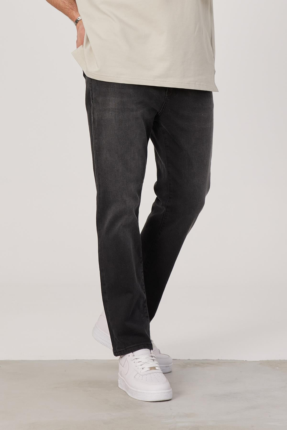 15990 Düz Kesim Füme Jean
