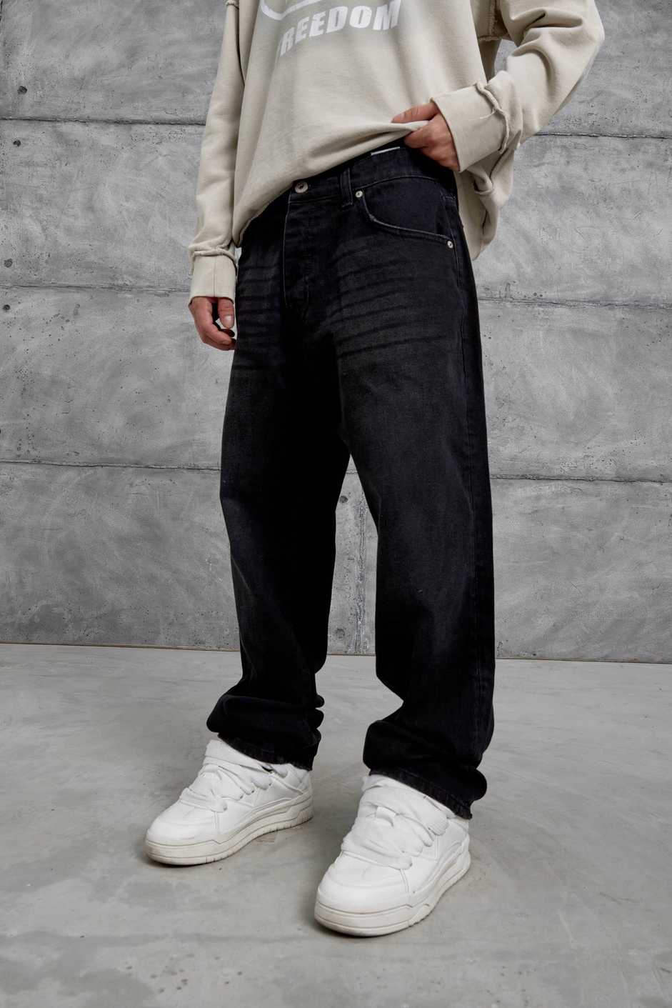 16398 Baggy Füme Taşlamalı Jean