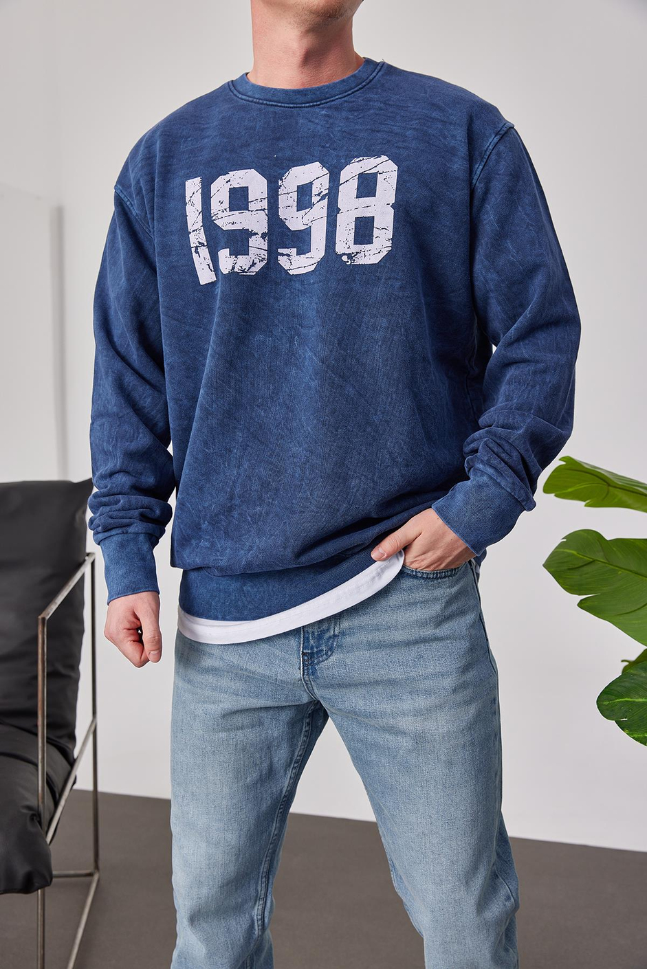 1998 Baskılı Mavi Yıkamalı Sweatshirt