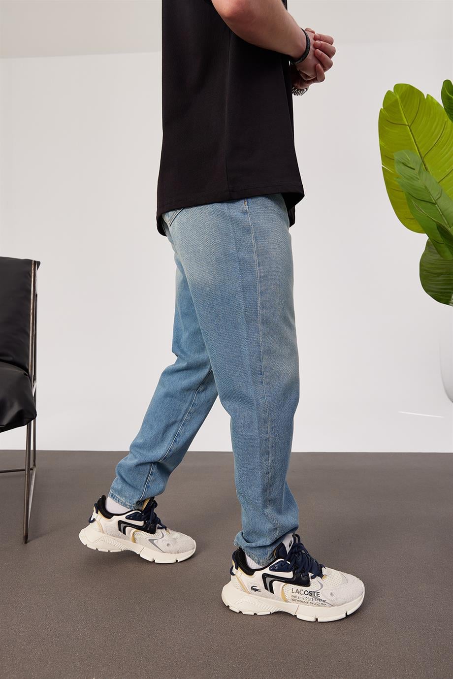 5101 Taşlamalı Jean