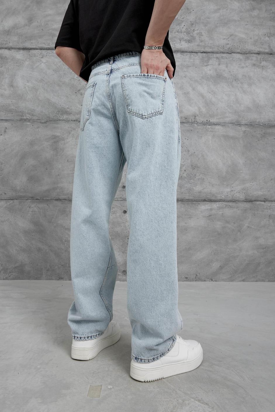 Açık Mavi Eskitme Ve Taşlamalı Relax Baggy Jean