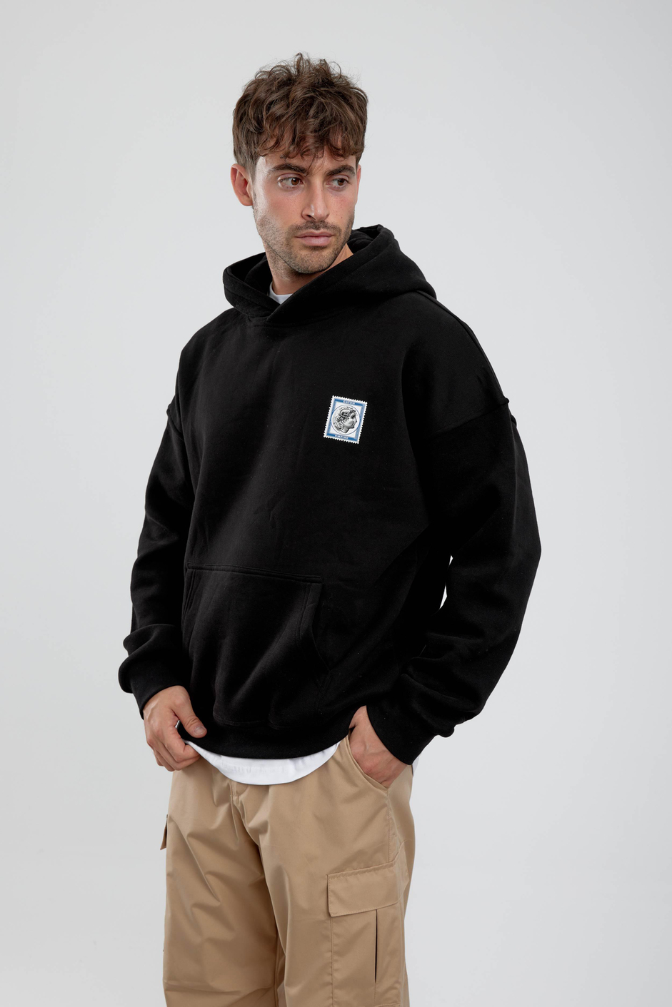 Arkası El Yazılı Siyah Kapüşonlu Sweatshirt