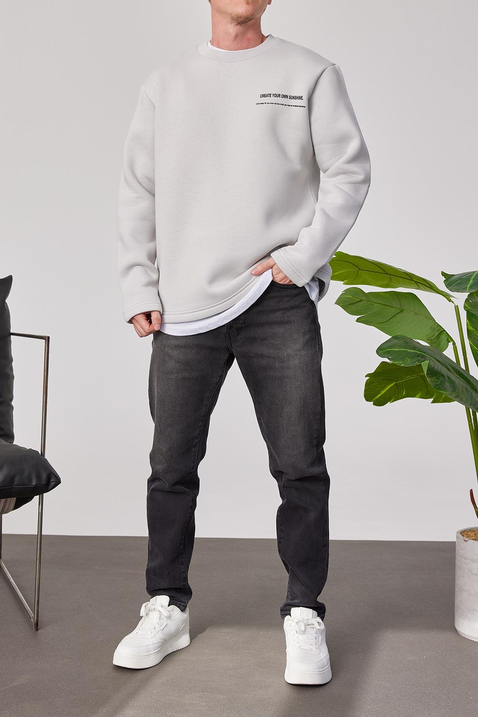 Arkası Yazılı Gri Sweatshirt