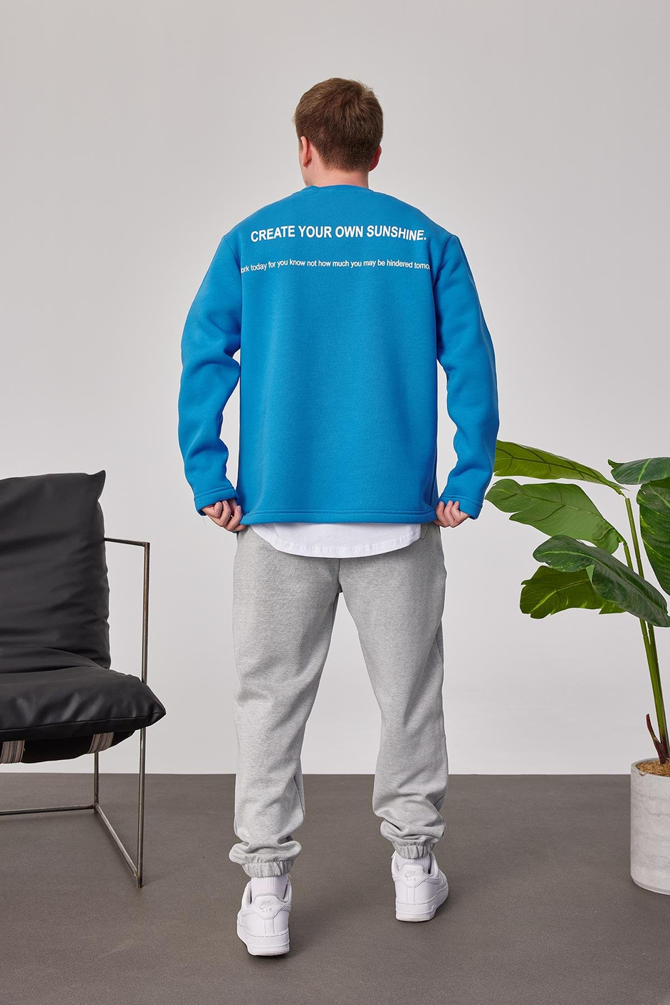 Arkası Yazılı Mavi Sweatshirt