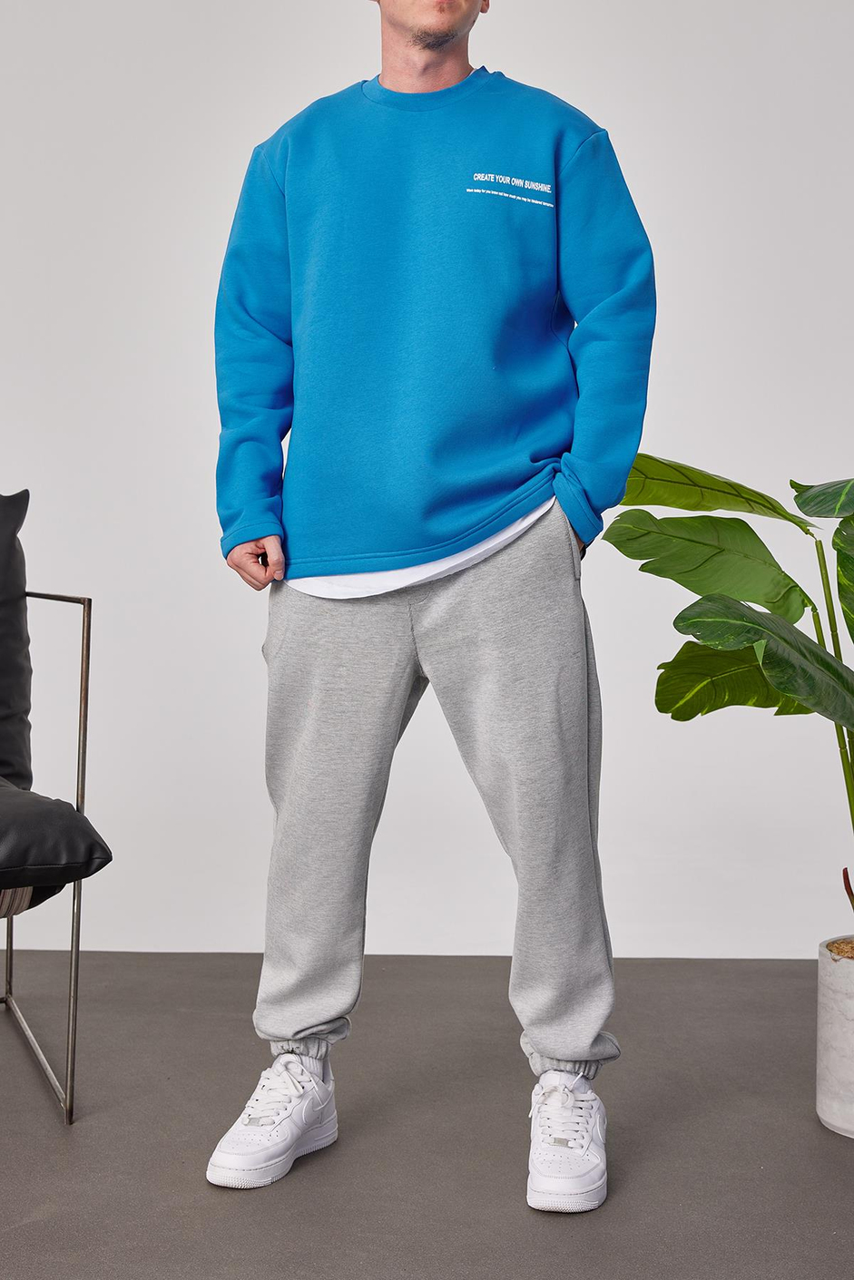 Arkası Yazılı Mavi Sweatshirt