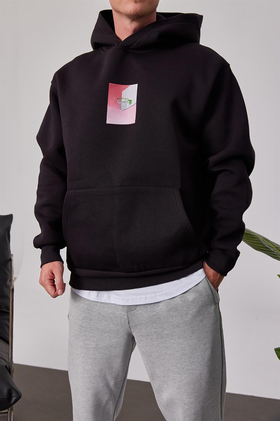 Basket Potası Baskılı Siyah Kapüşonlu Sweatshirt