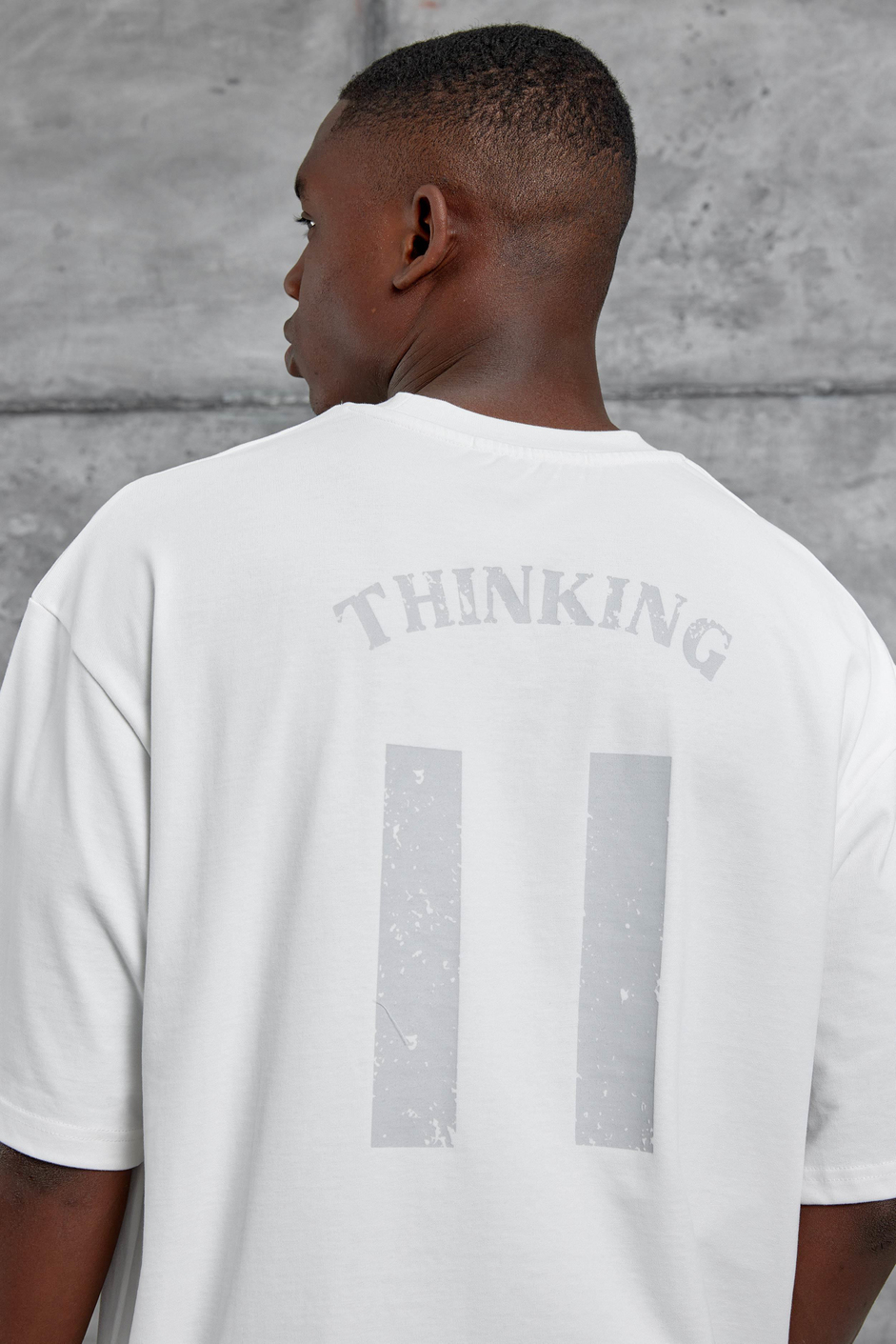 Beyaz 11 Thinking Baskılı Oversize Tshirt
