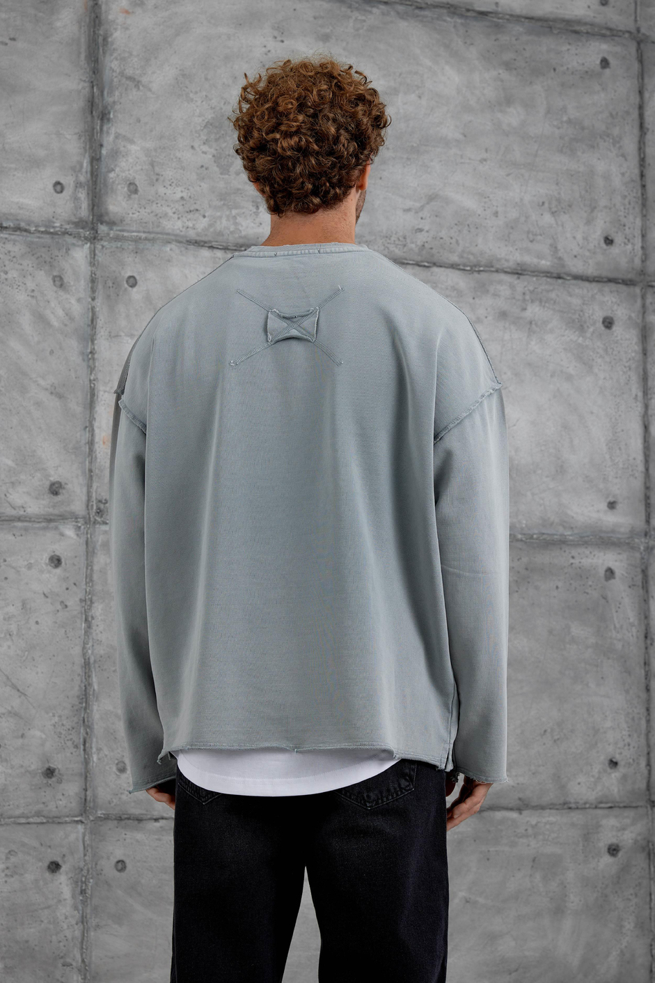 Beyaz 8 Rakam Baskılı Kolu Parçalı Oversize Sweatshirt
