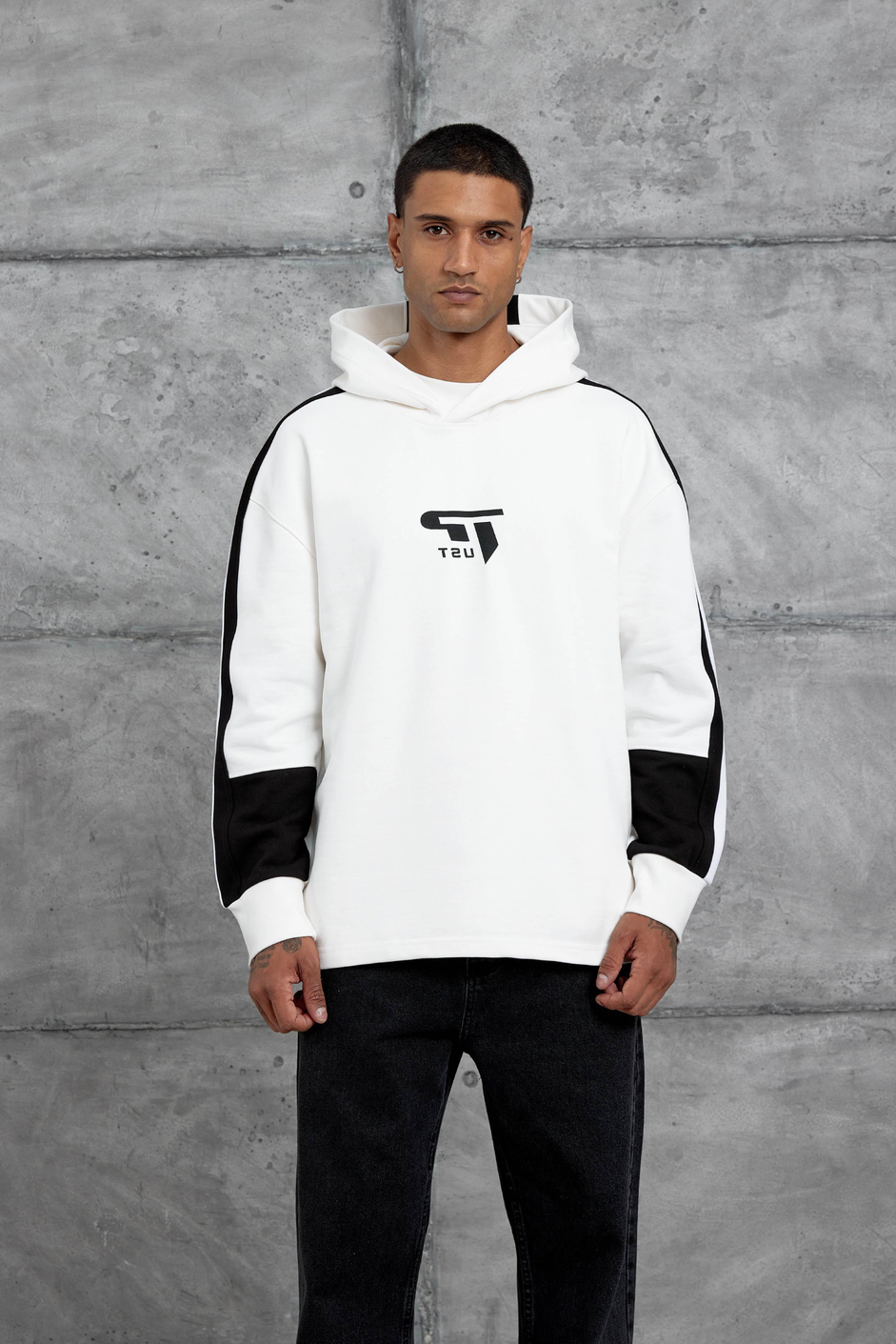 Beyaz Advance Baskılı Kapüşonlu Oversize Sweatshirt