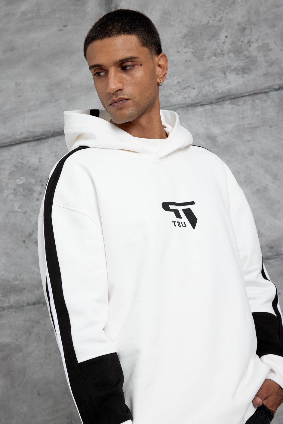 Beyaz Advance Baskılı Kapüşonlu Oversize Sweatshirt