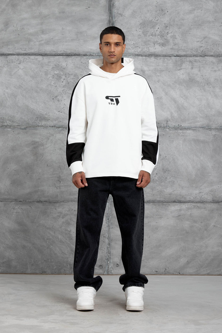 Beyaz Advance Baskılı Kapüşonlu Oversize Sweatshirt