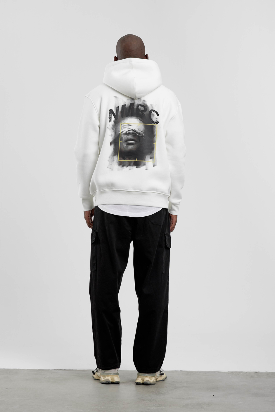Beyaz Arkası NMRC Yazılı Kapüşonlu Sweatshirt