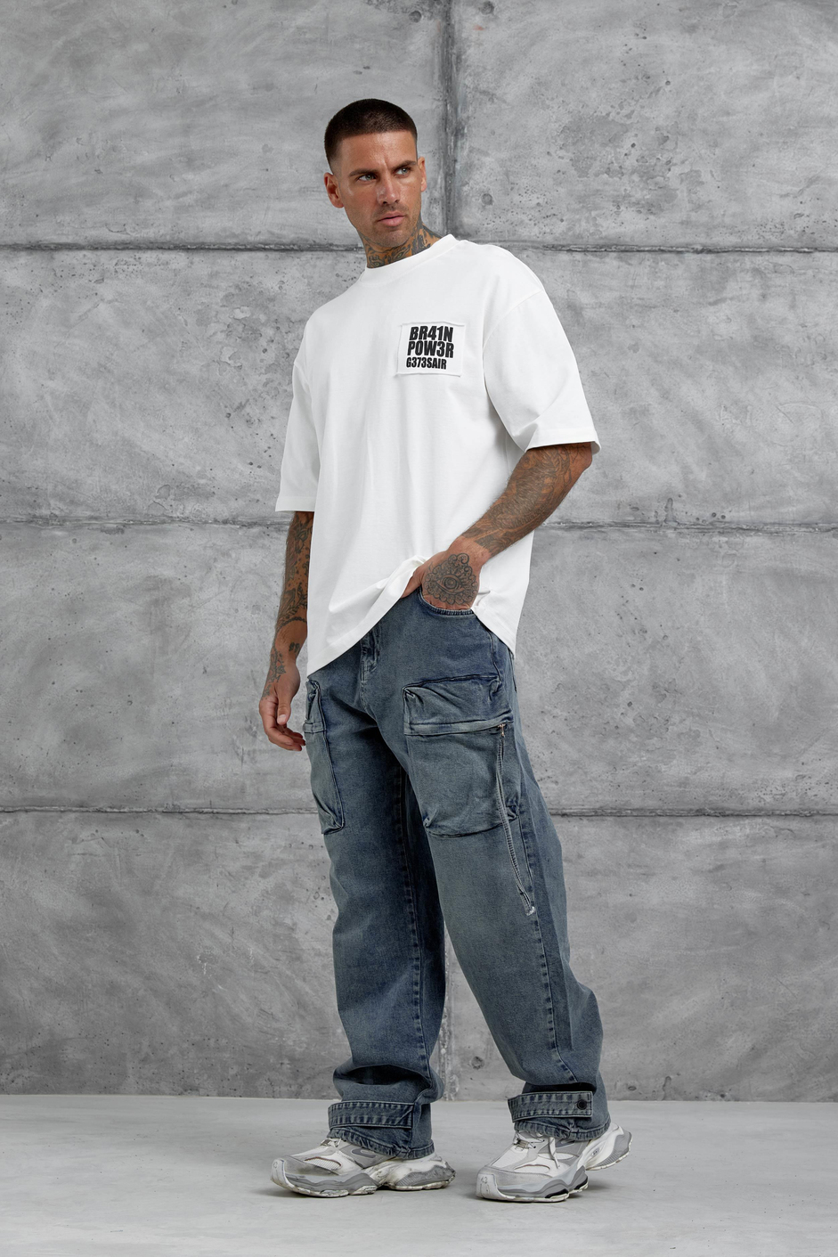 Beyaz Br41n Pow3r Yazılı Oversize Tshirt