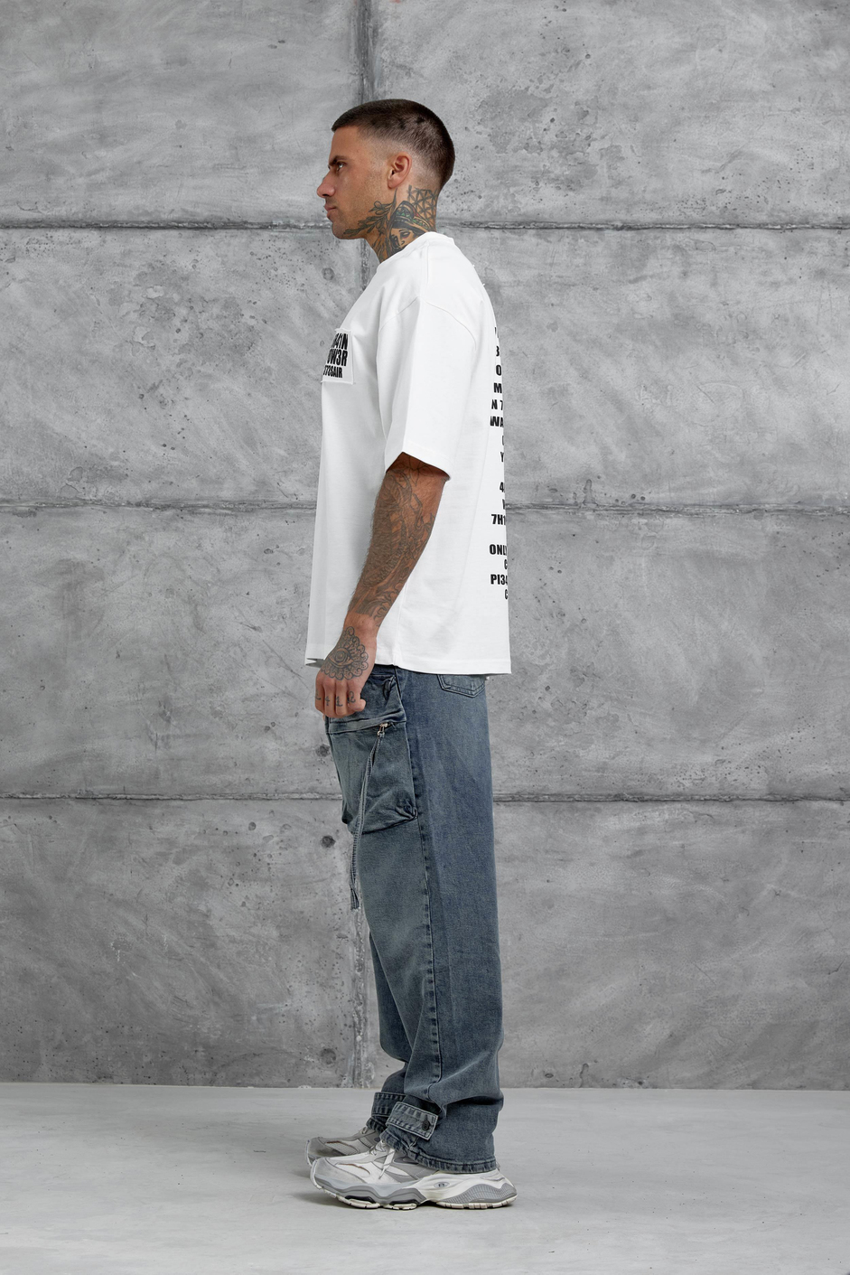 Beyaz Br41n Pow3r Yazılı Oversize Tshirt