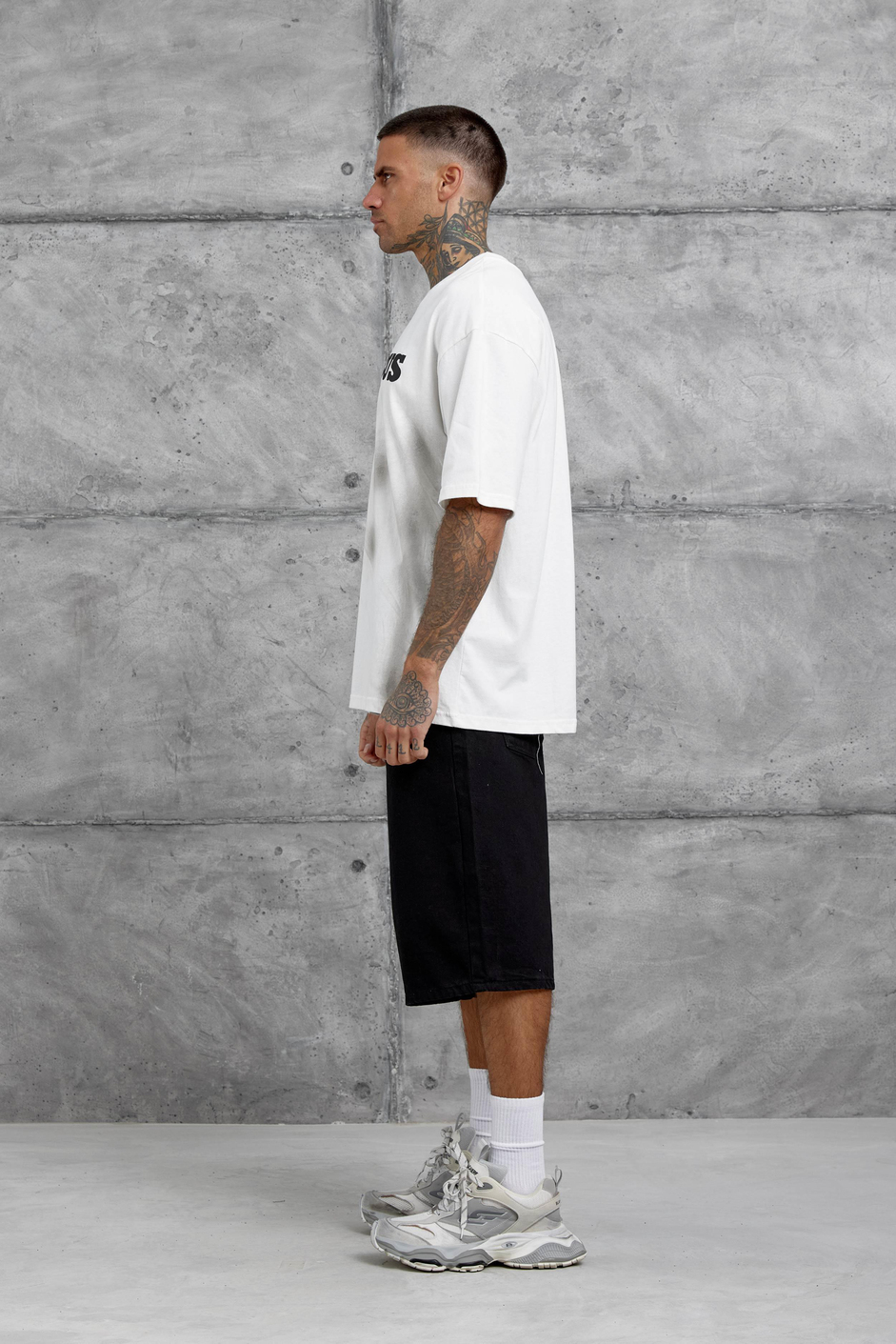 Beyaz Brabus Yazılı Oversize Tshirt