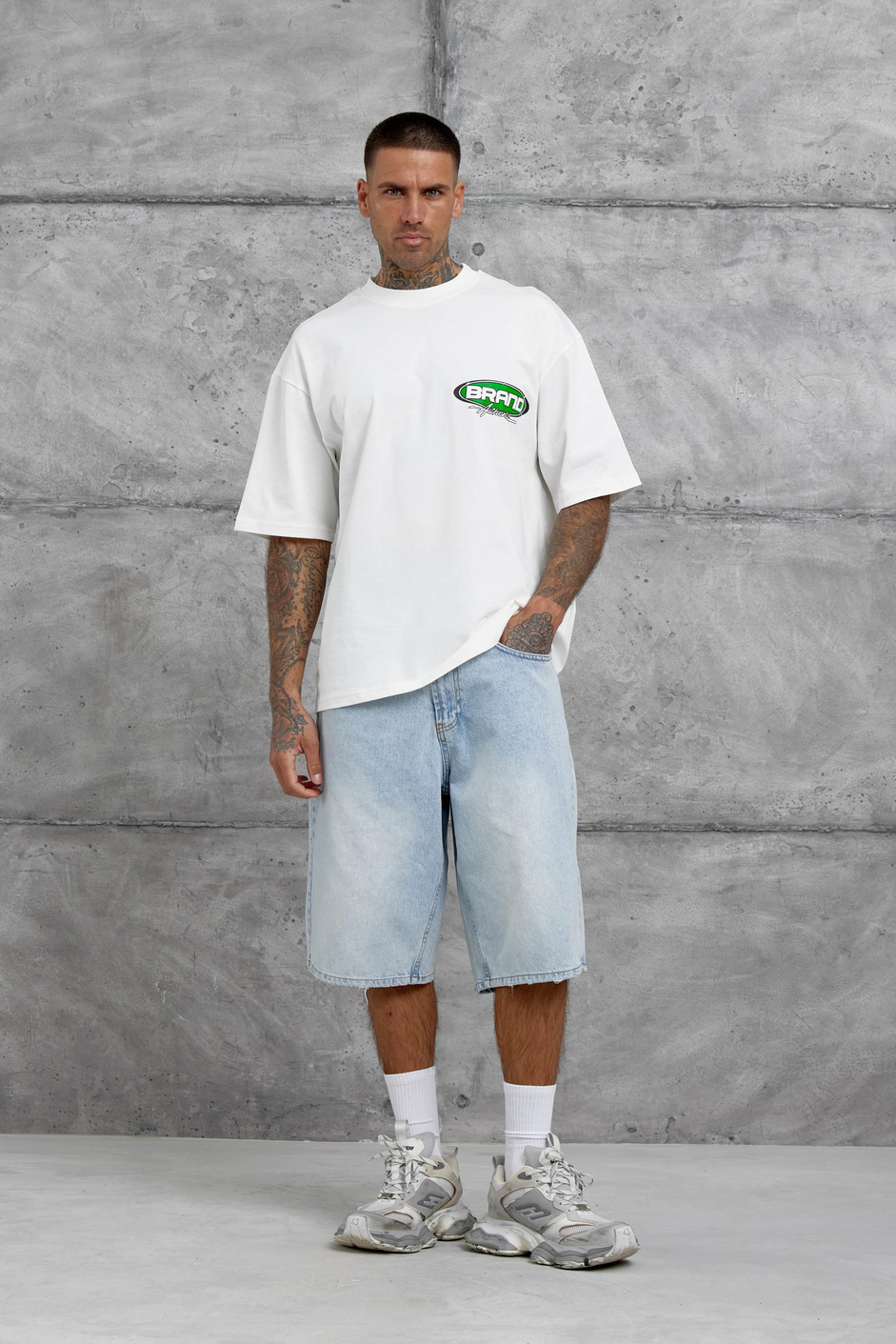 Beyaz Brand Authentic Yazılı Oversize Tshirt
