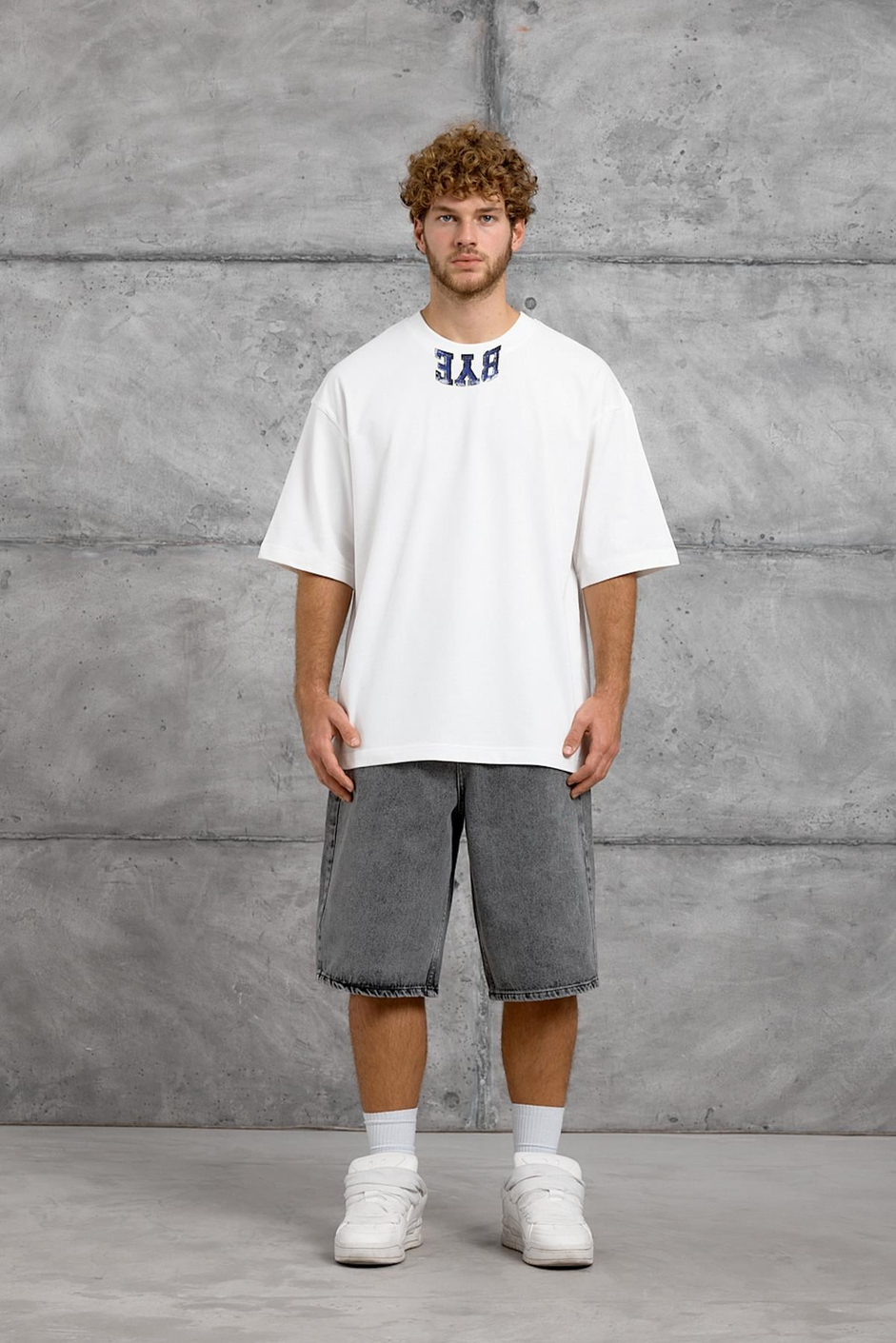 Beyaz BYE BASKI OVERSIZE TSHIRT