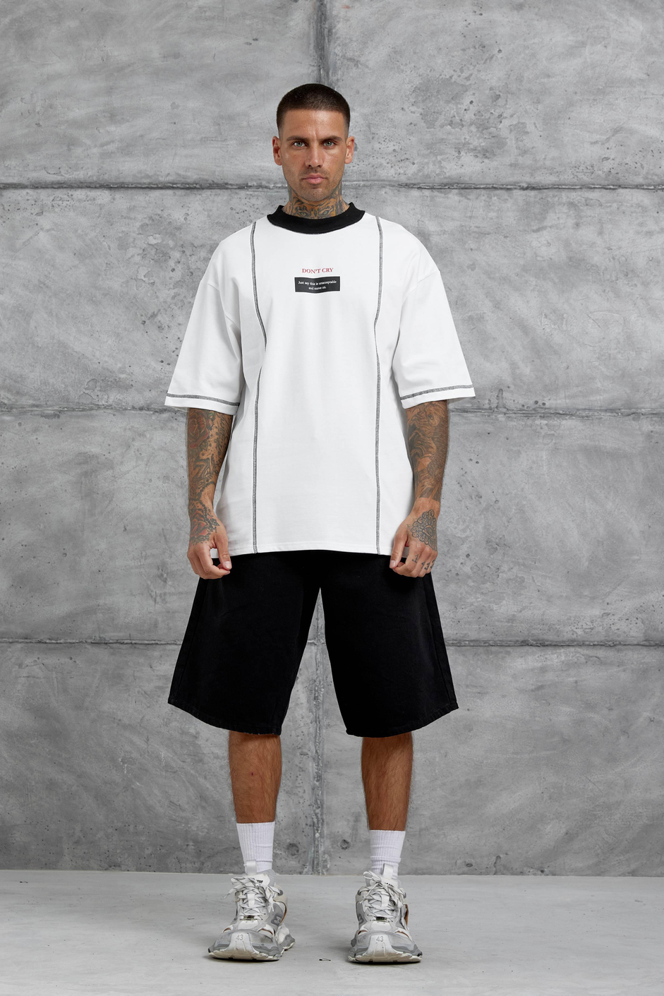 Beyaz Dont Cry Baskılı Oversize Tshirt