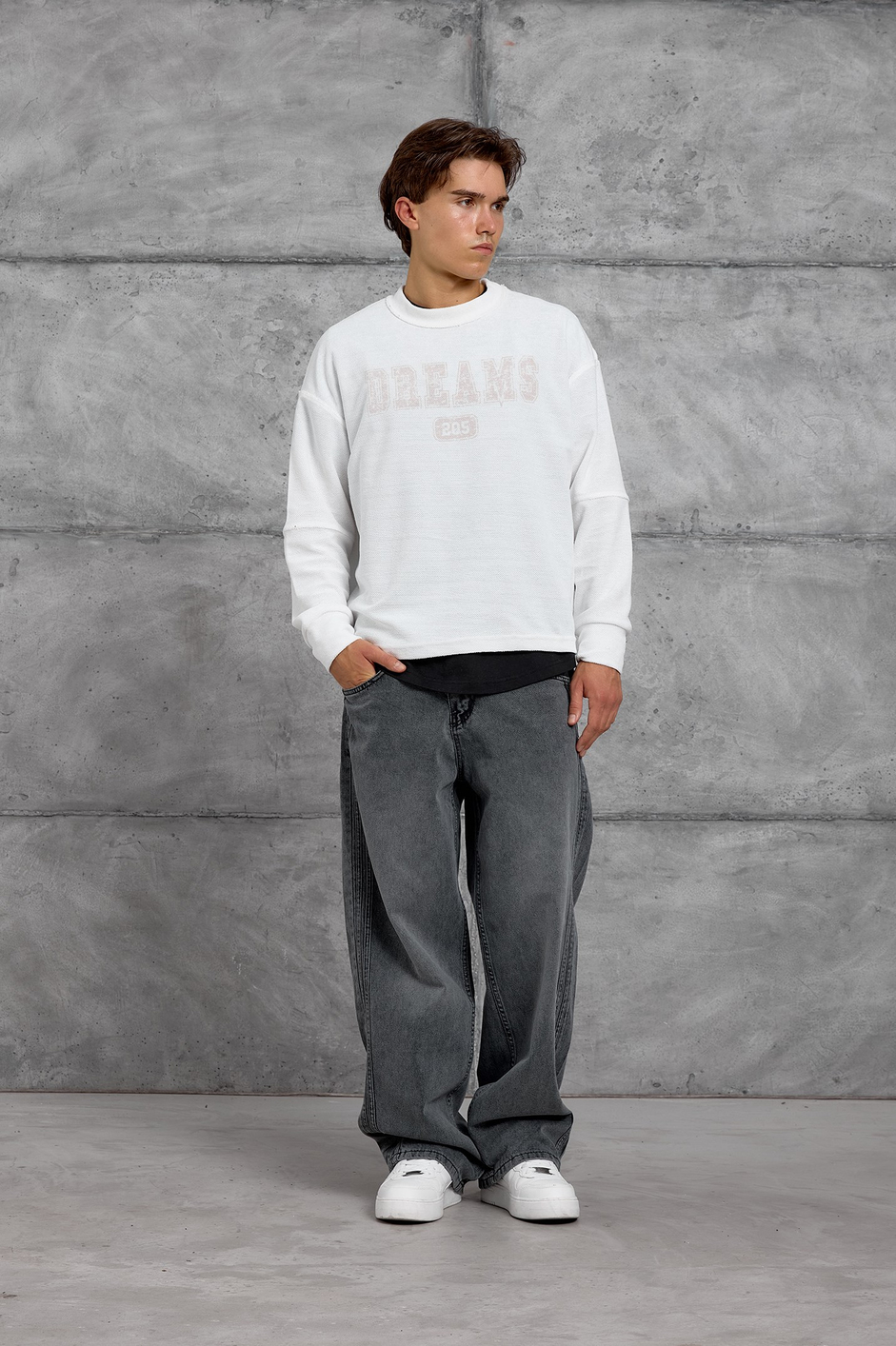 Beyaz DREAMS BASKI DOKUMA KUMAŞ OVERSIZE SWEATSHIRT