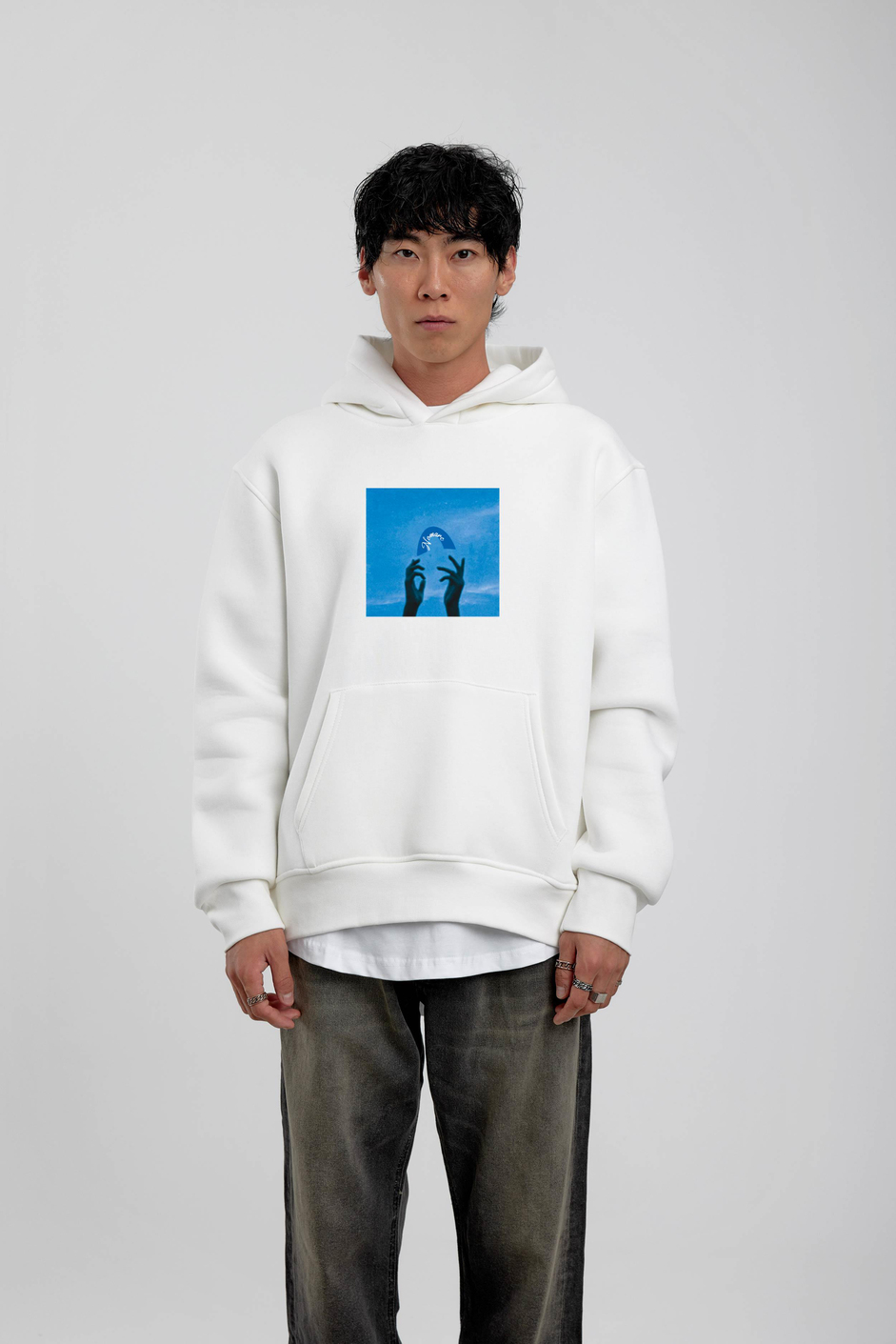 Beyaz El Baskılı Kapüşonlu Sweatshirt
