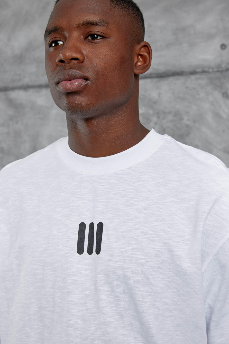 Beyaz III Baskılı Flamlı Kumaş Oversize Tshirt