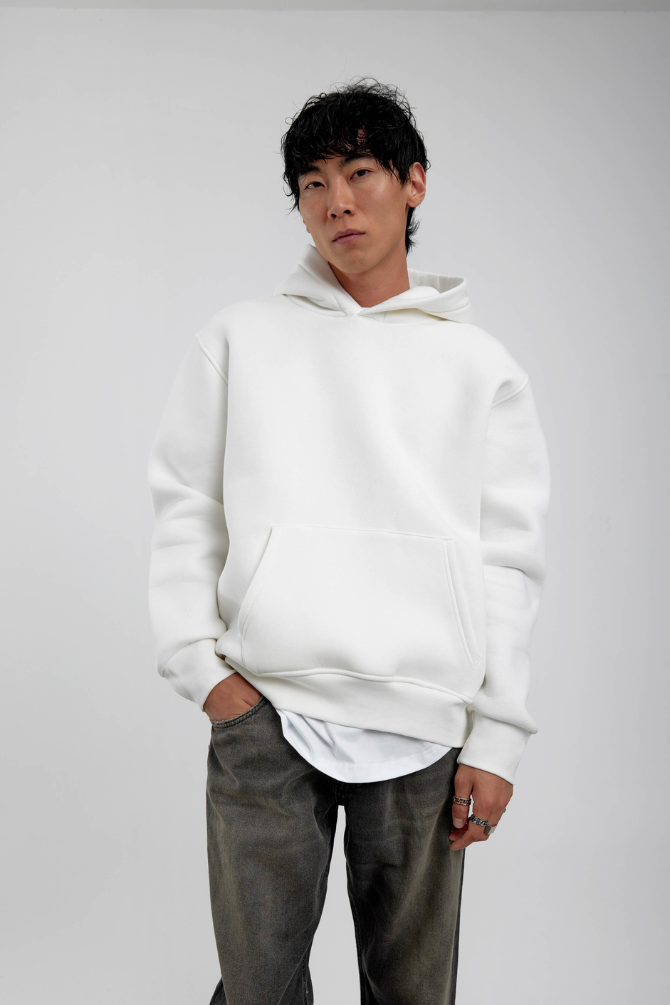 Beyaz Kapüşonlu Basic Şardonlu Sweatshirt