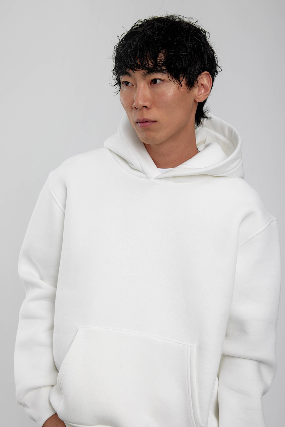 Beyaz Kapüşonlu Basic Şardonlu Sweatshirt
