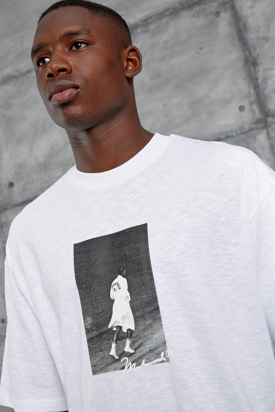 Beyaz Muhammed Ali Baskılı Flamlı  Oersize Tshirt