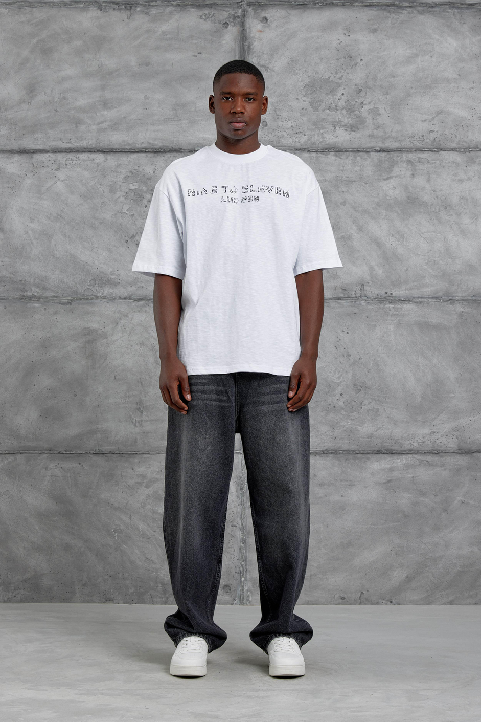 Beyaz Nine To Eleven Yazılı Oversize Tshirt