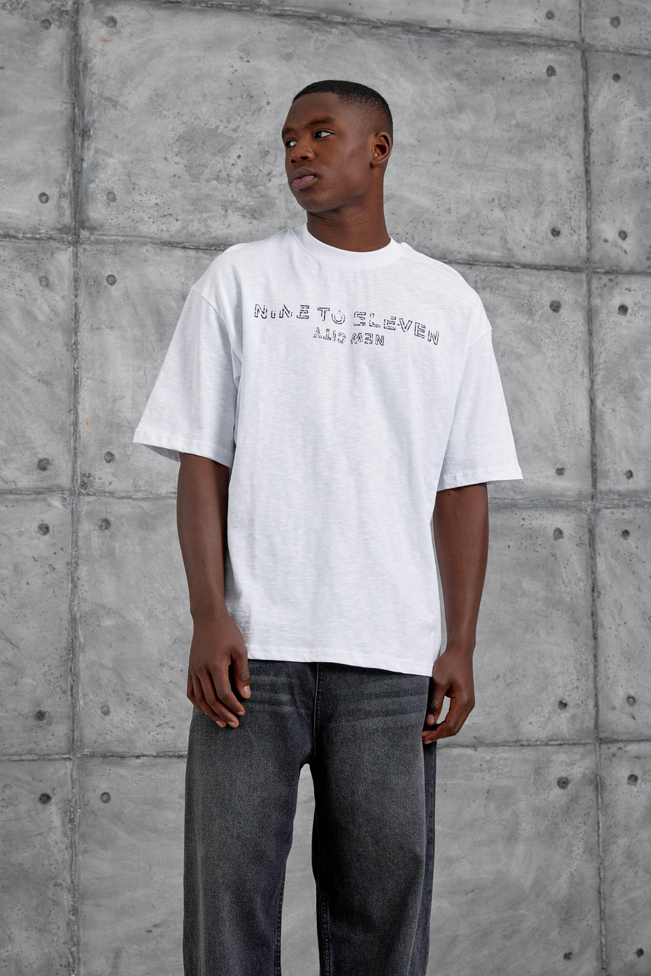 Beyaz Nine To Eleven Yazılı Oversize Tshirt