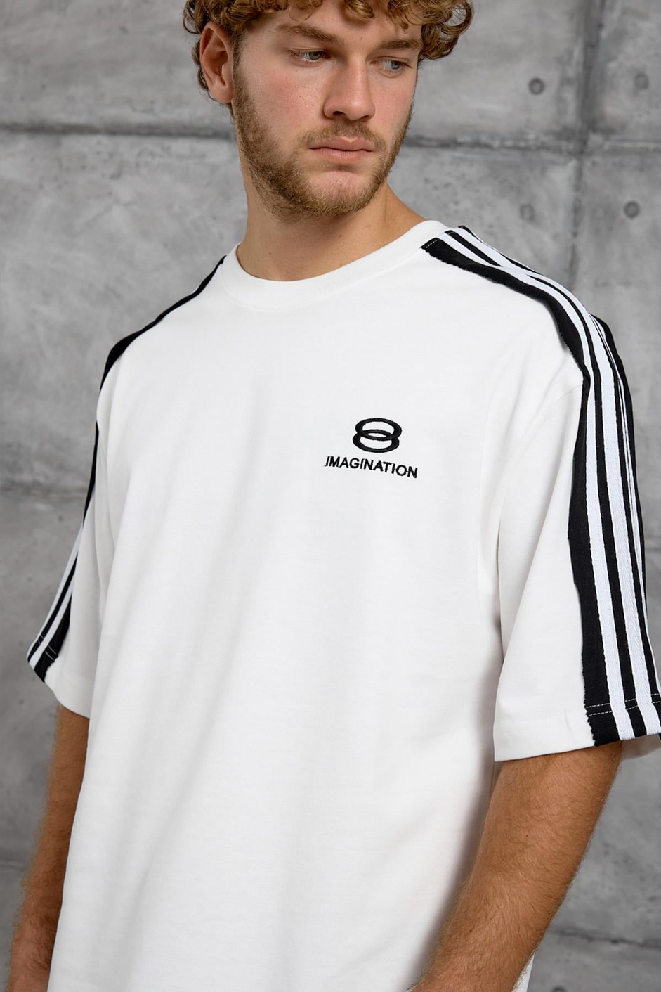 Beyaz OMUZDA ŞERİT OVERSIZE TSHIRT