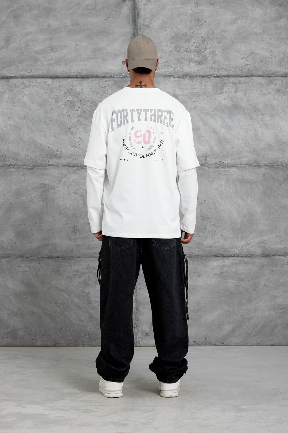 Beyaz Sayı Baskılı Oversize Kolu Parçalı Tasarım Sweatshirt