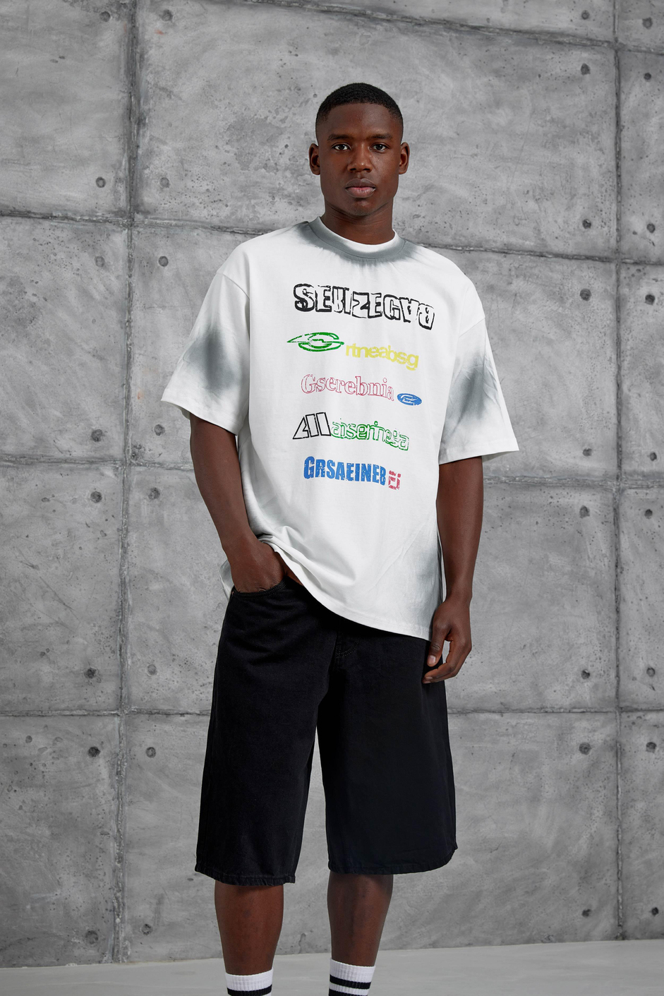 Beyaz Sebizegva Baskılı Oversize Tshirt