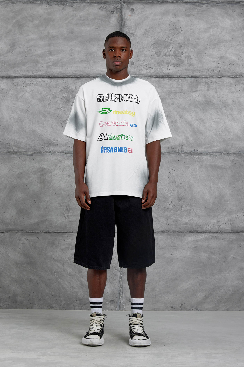 Beyaz Sebizegva Baskılı Oversize Tshirt