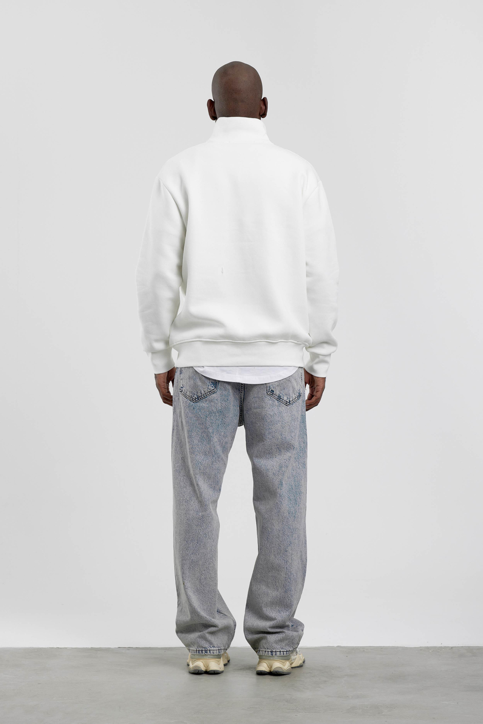Beyaz Take One's Time Yazılı Yarım Fermuarlı Sweatshirt