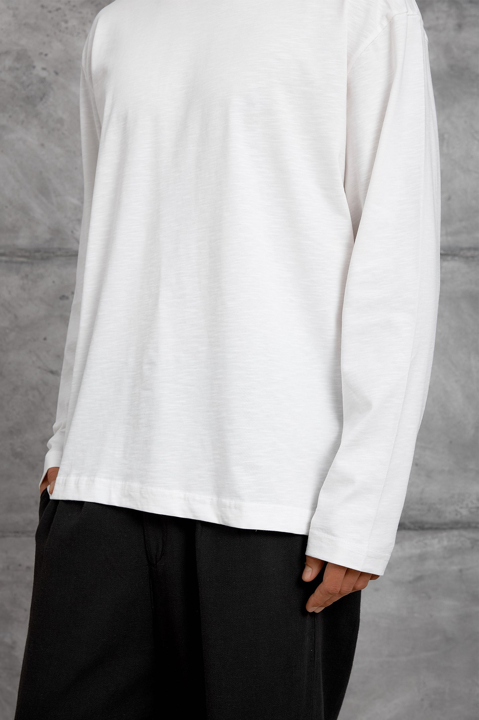 Beyaz UZUN KOLLU SWEATSHIRT