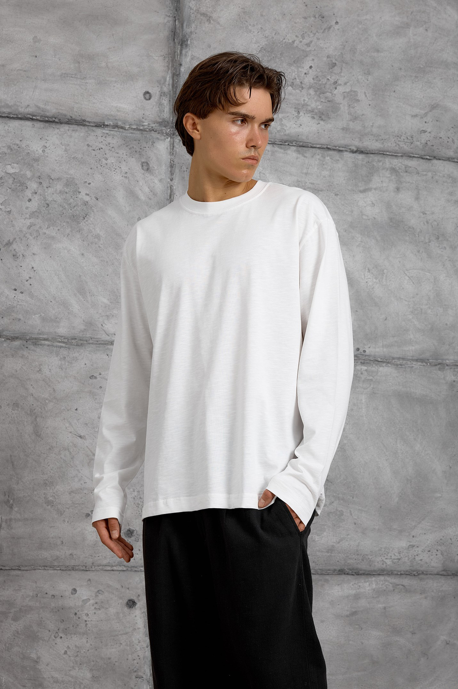 Beyaz UZUN KOLLU SWEATSHIRT