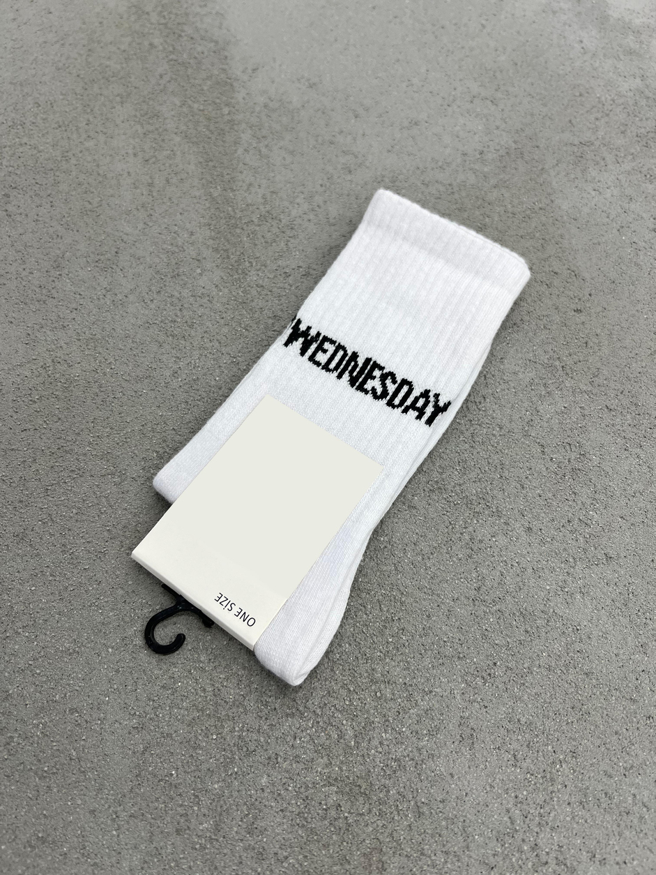 Beyaz Wednesday Çorap