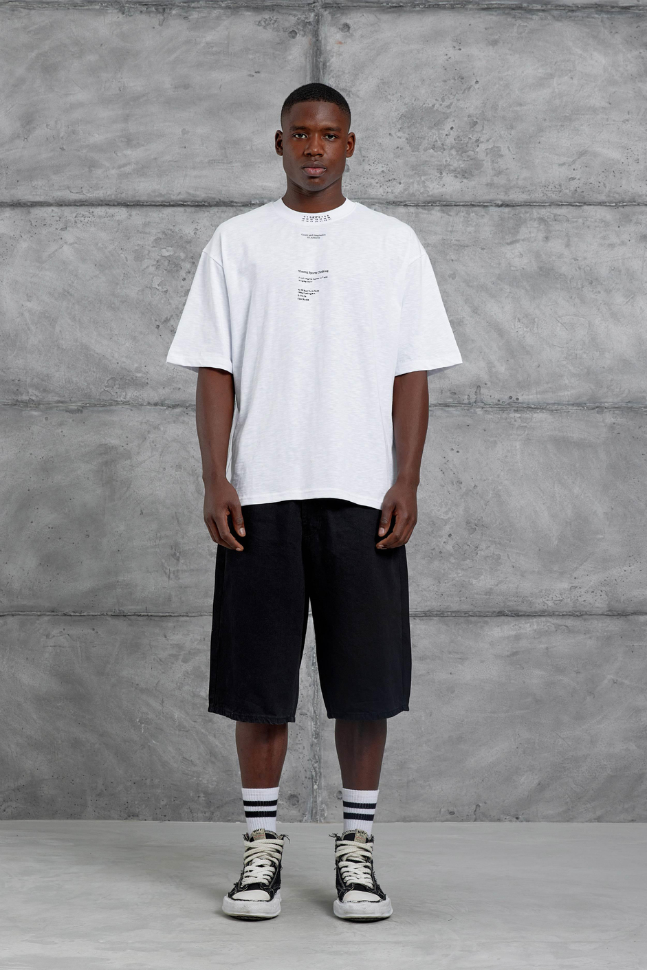 Beyaz Yakada Rakam Baskılı Oversize Tshirt