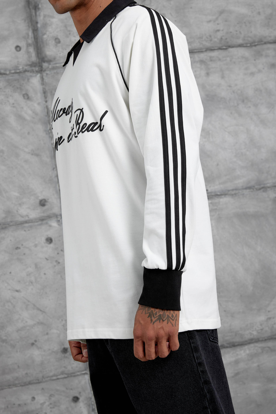 Beyaz Yazı Detaylı Polo Yaka Oversize Sweatshirt